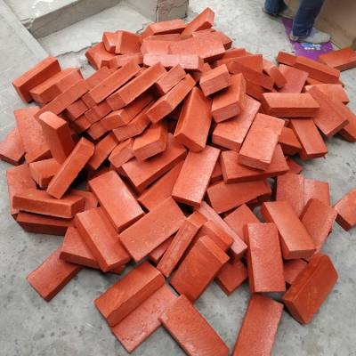 Gạch đỏ tuynel 